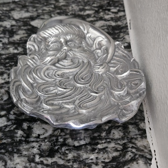 Vintage Pewter metal Santa Claus tray made in Mexico Holiday trinket dish - Picture 9 of 10